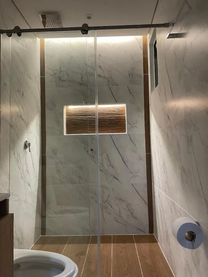 Plazetto Laurles Apartamento Bonito De 3 Alcobas Parquedero Медельин Апартаменты
