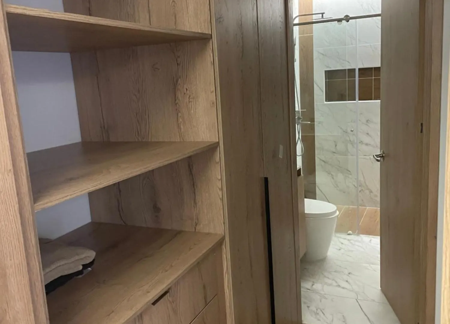 Plazetto Laurles Apartamento Bonito De 3 Alcobas Parquedero Медельин 0*,  Колумбия