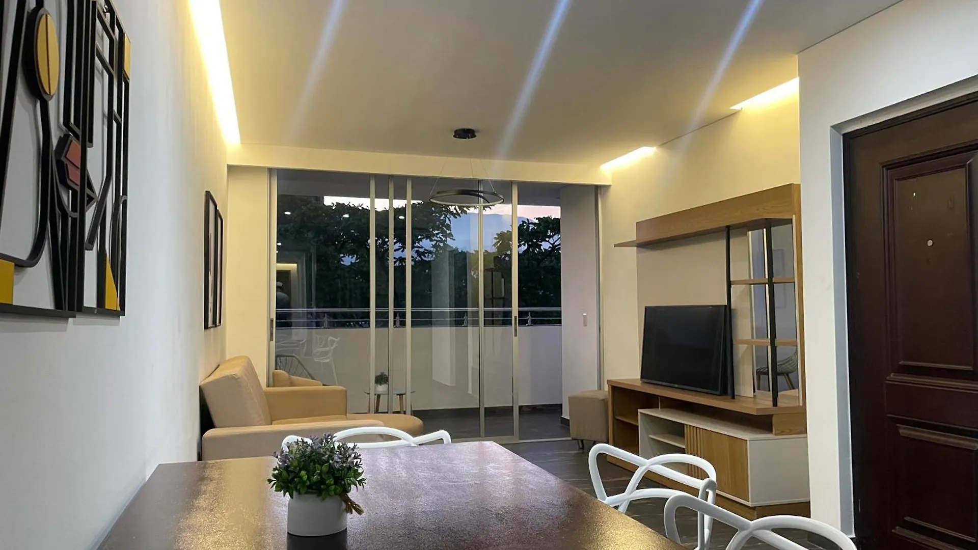 Апартаменты Plazetto Laurles Apartamento Bonito De 3 Alcobas Parquedero Медельин
